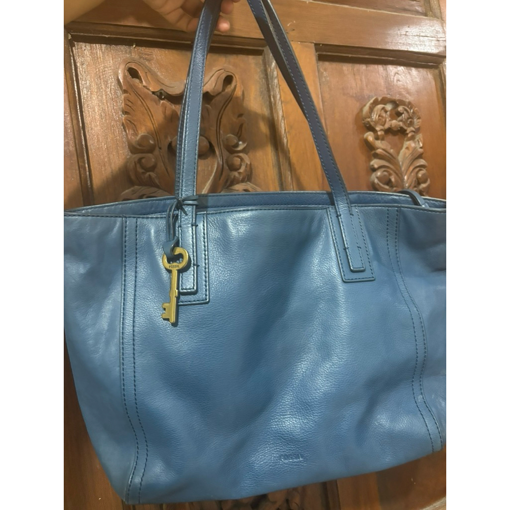 Preloved ocil F*ssil Tote Authentic