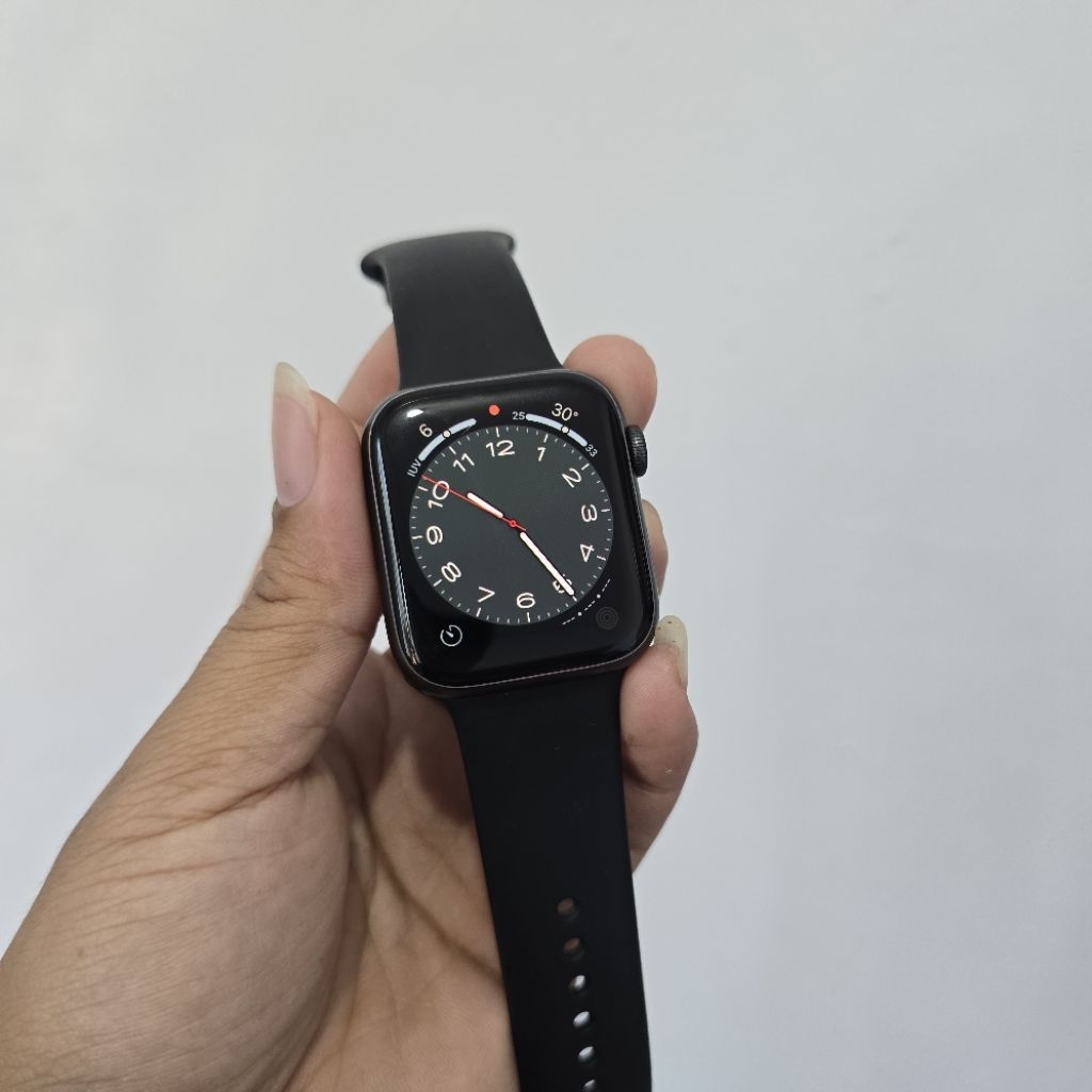 apple watch series 5 44mm second
