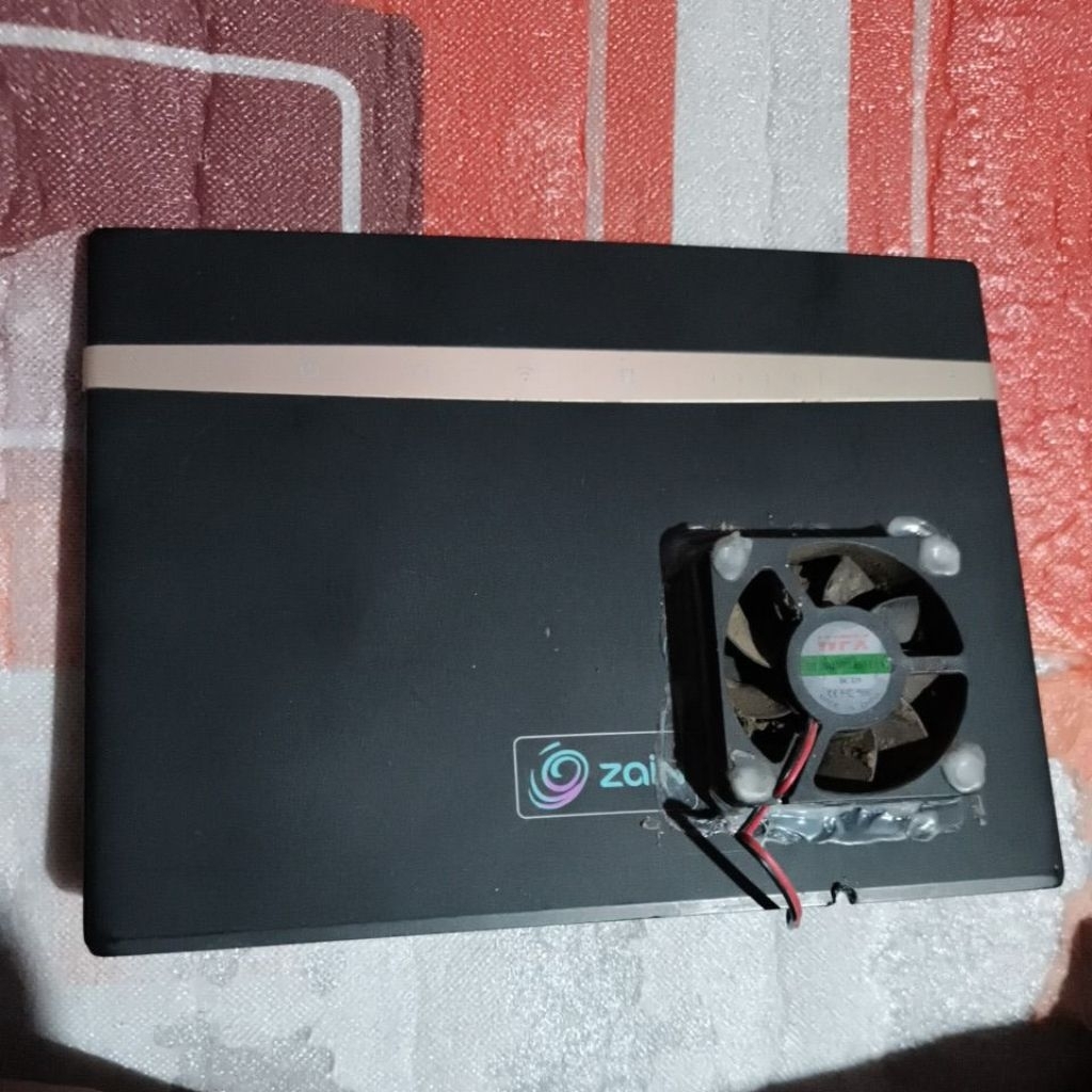 Modem huawei b525s cat6 4g+