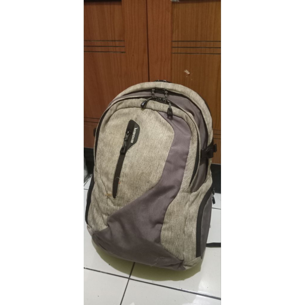 Eiger Daypack Logo Lama