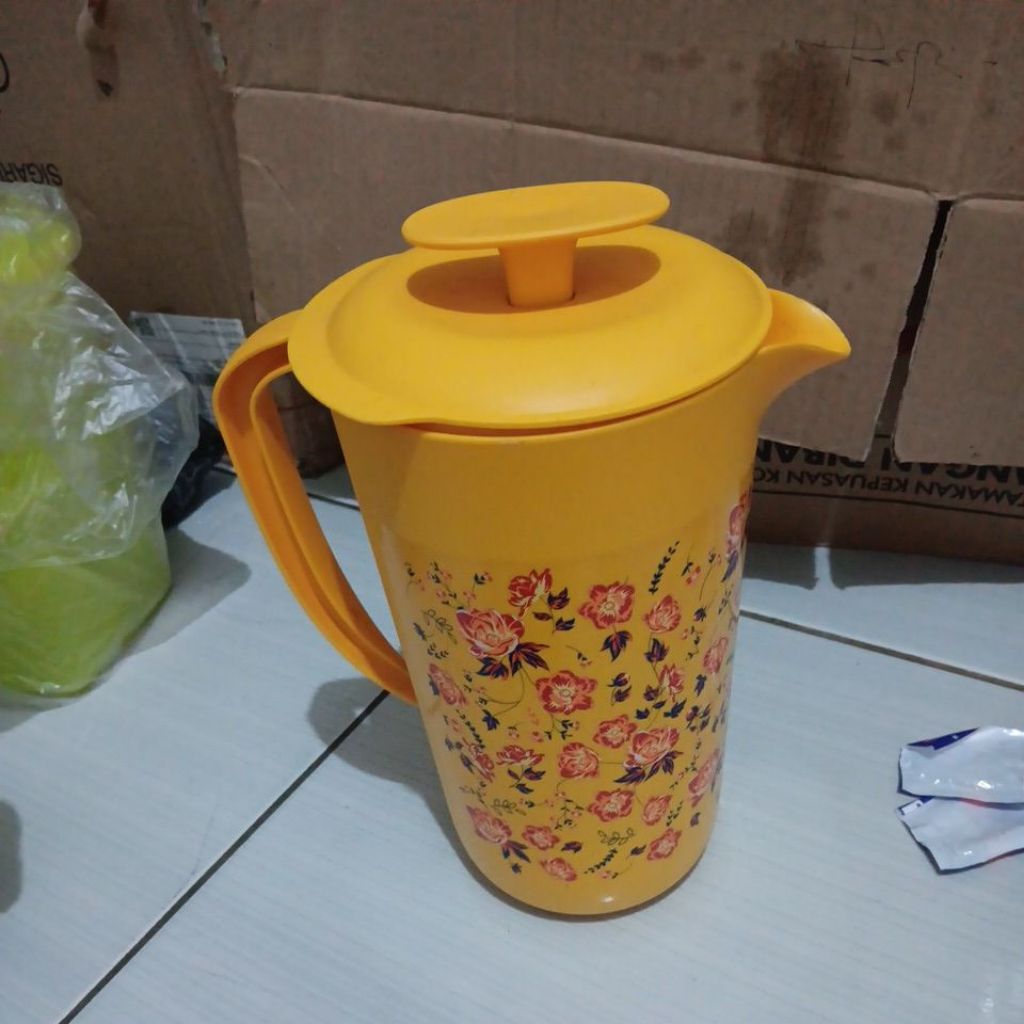 Teko tupperware
