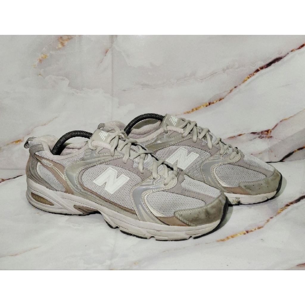 NB 530 MARS CREAM BEIGE SIZE 43/27.5CM SECOND ORI BERKUALITAS