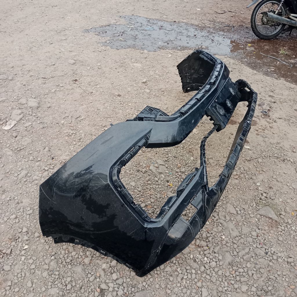 Bumper depan Wuling almaz