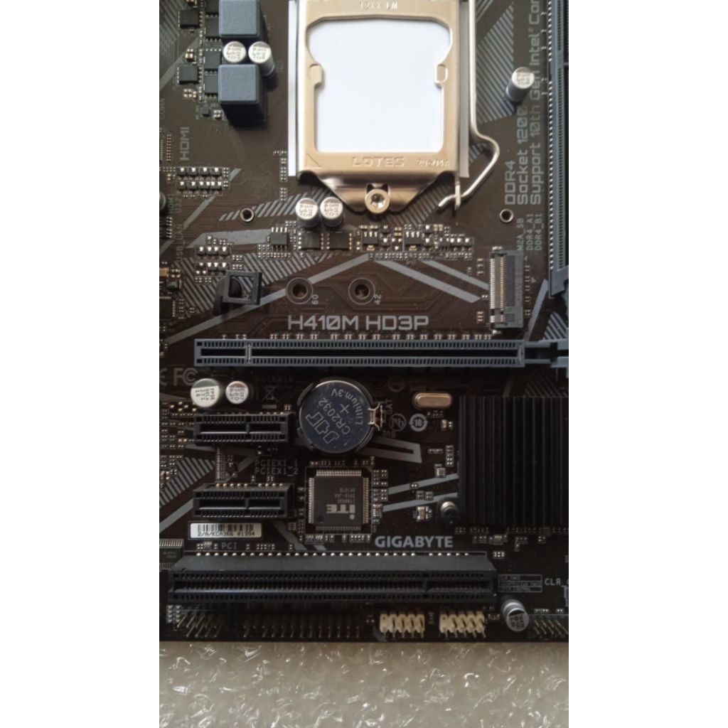 Motherboard / Mobo H410 - Gigabyte Asus