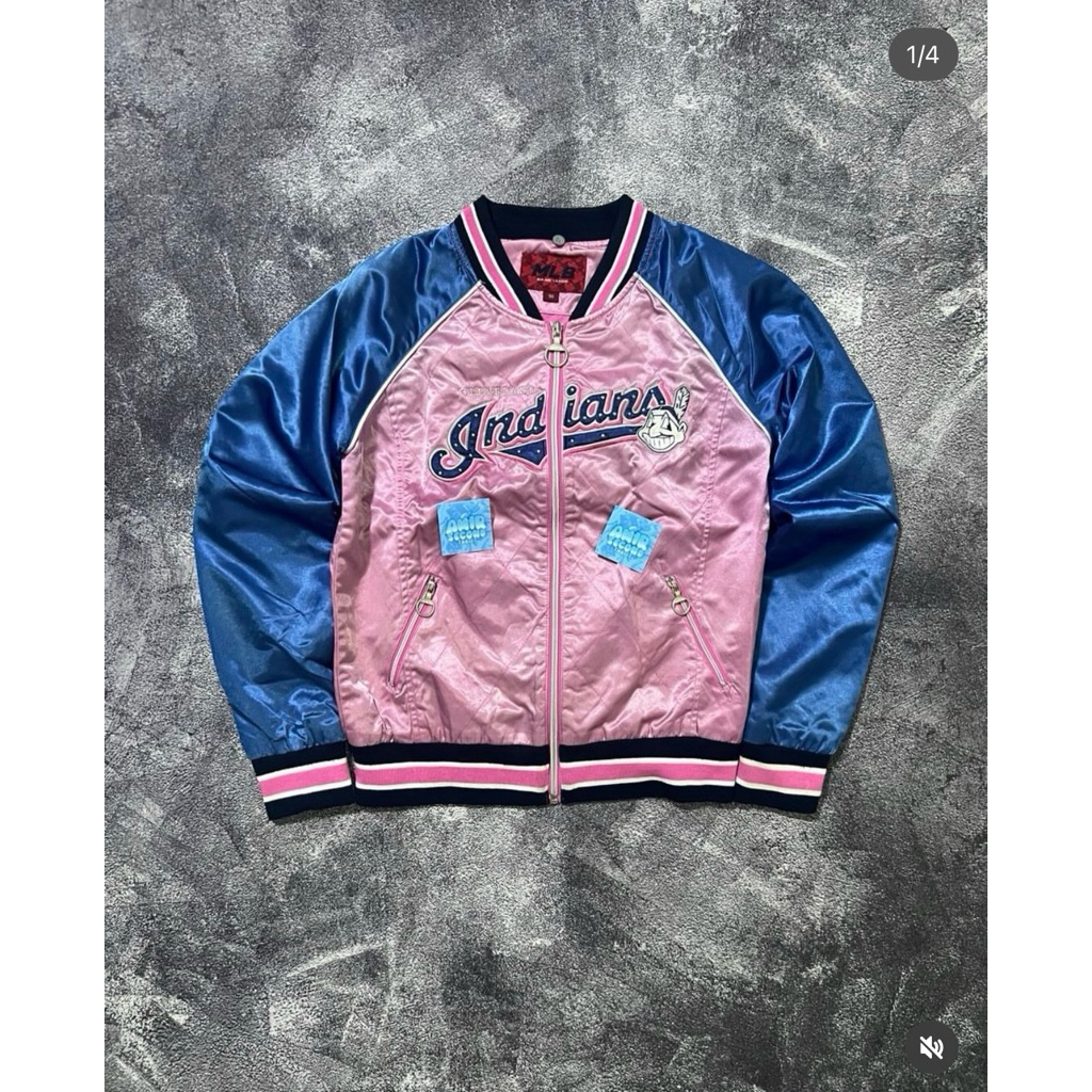 varsity ungu