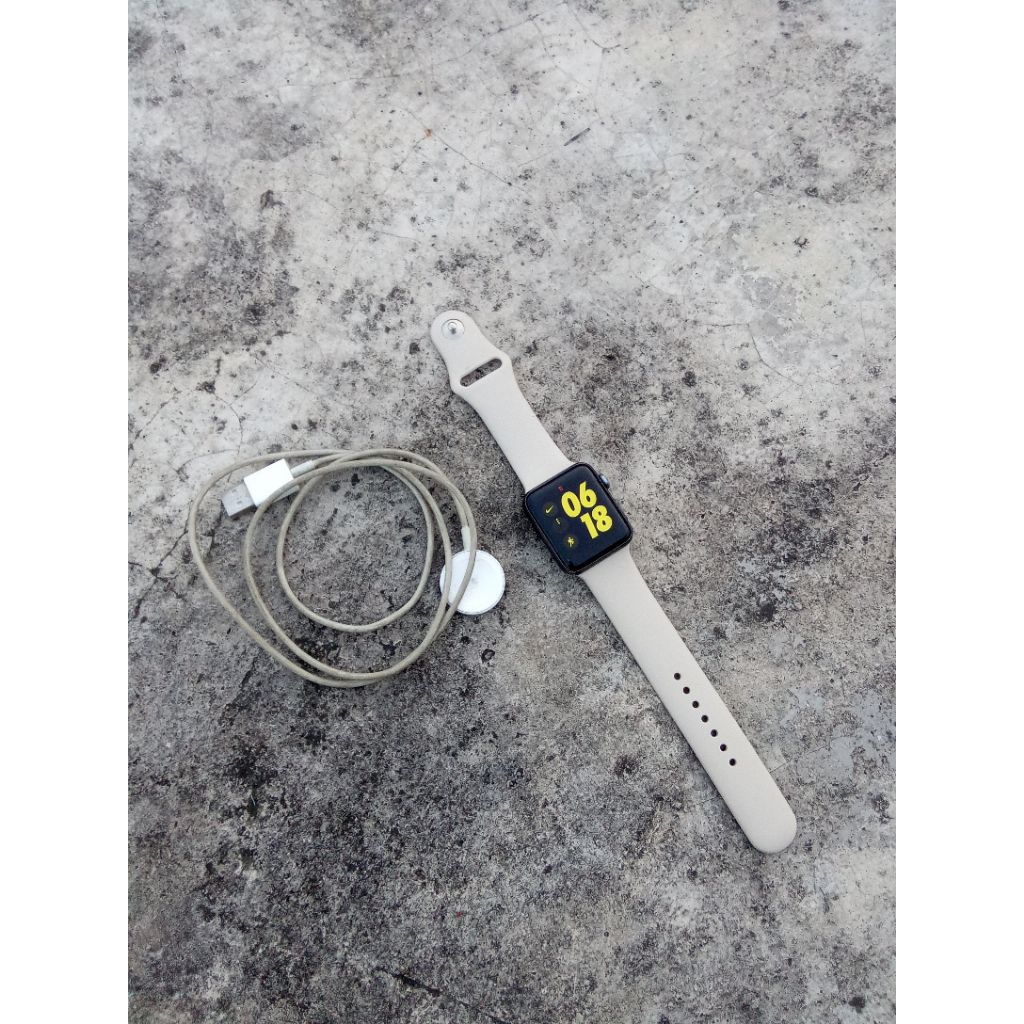 APPLE WATCH SERIES 3 42MM (Second iBox)