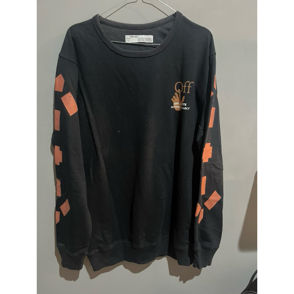 preloved crewneck hitam