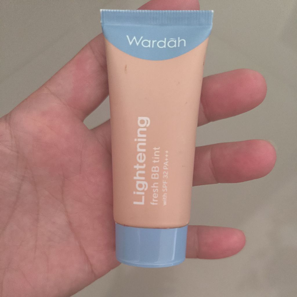 sunscreen wardah lightening baru pakai 2kali masi banyak