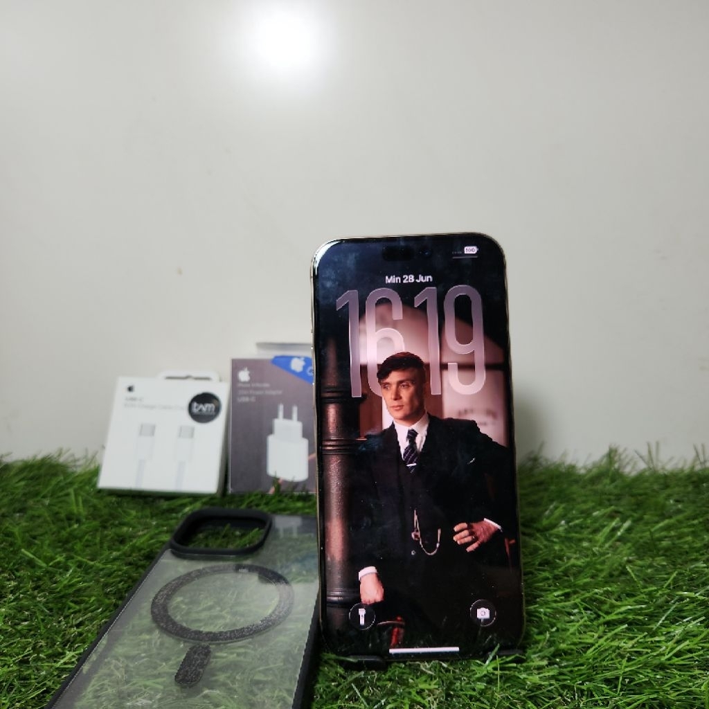 Iphone 16 Pro Max 256gb IBOX Second bekas pemakaian