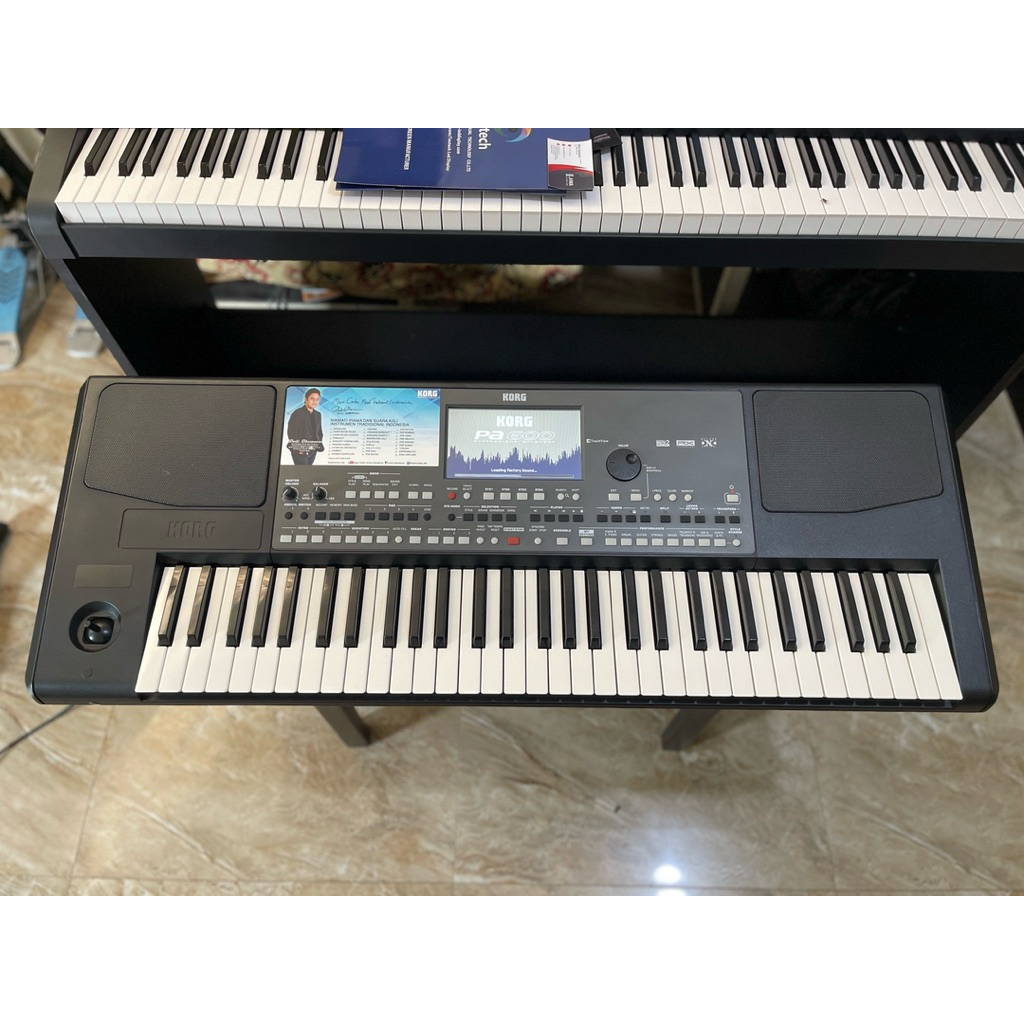 KEYBOARD KORG PA 600 V2 LIKE NEW