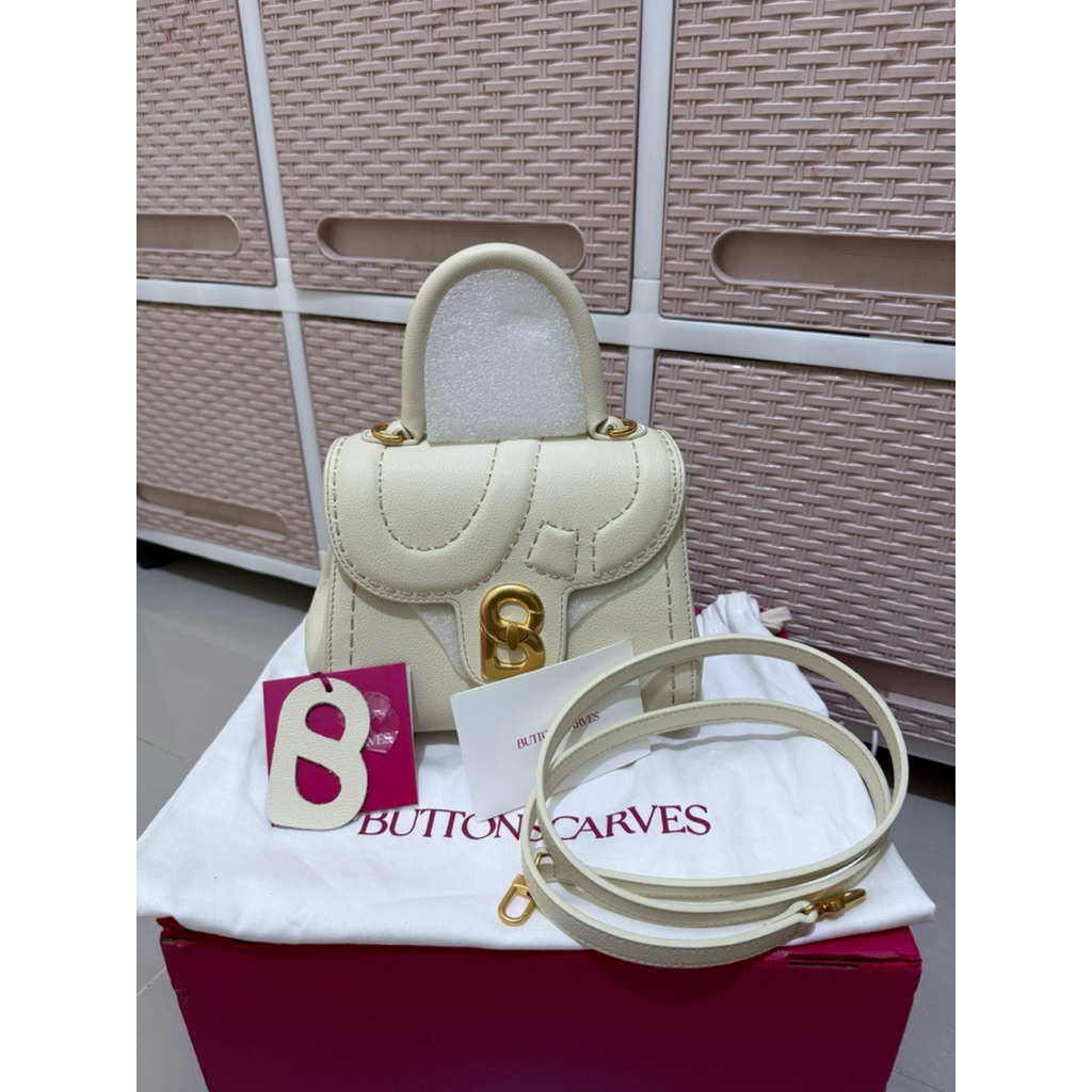 Preloved Tas Kulit Buttonscraves Alexa Bag