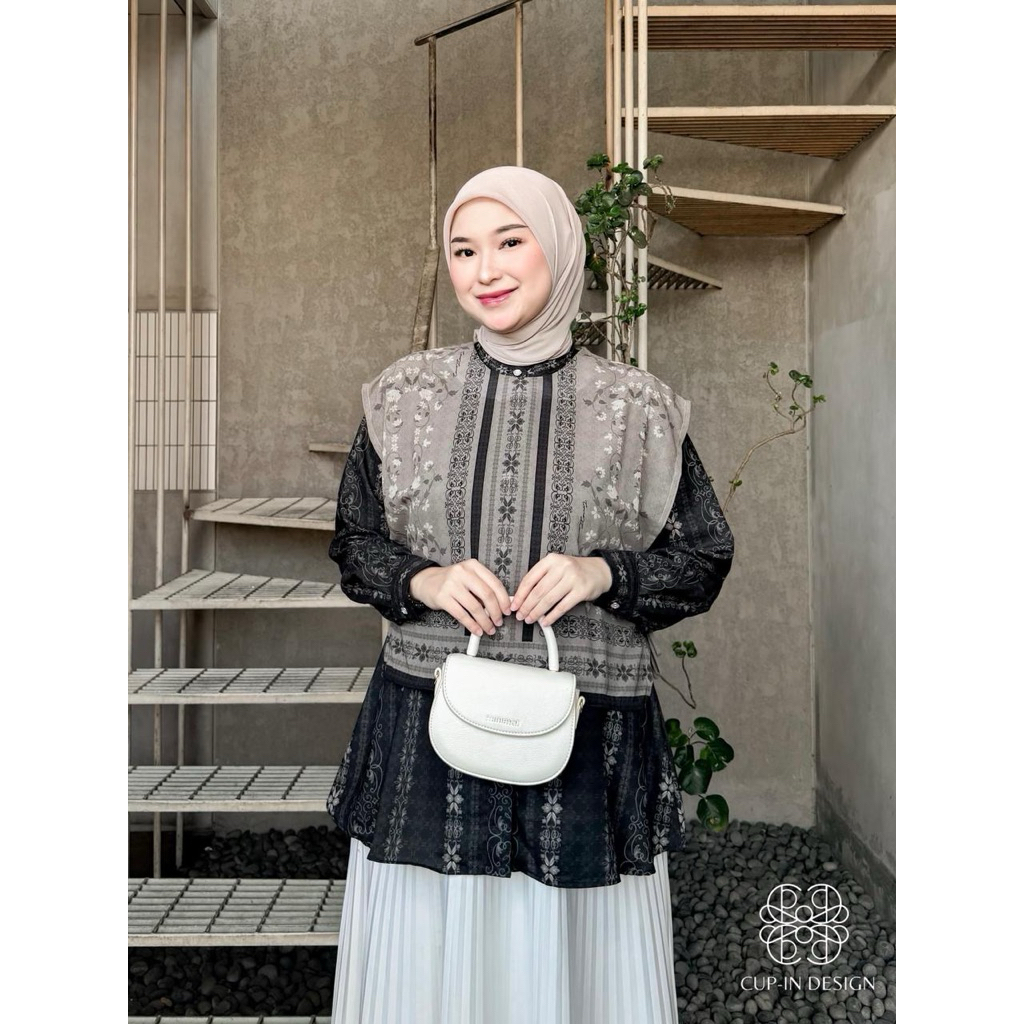 Freya Blouse