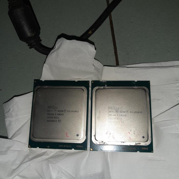 CPU Intel Xeon E5-2640 V4 SR2NZ – 10 Core 20 Thread 2.40GHz 25MB LGA2011-3