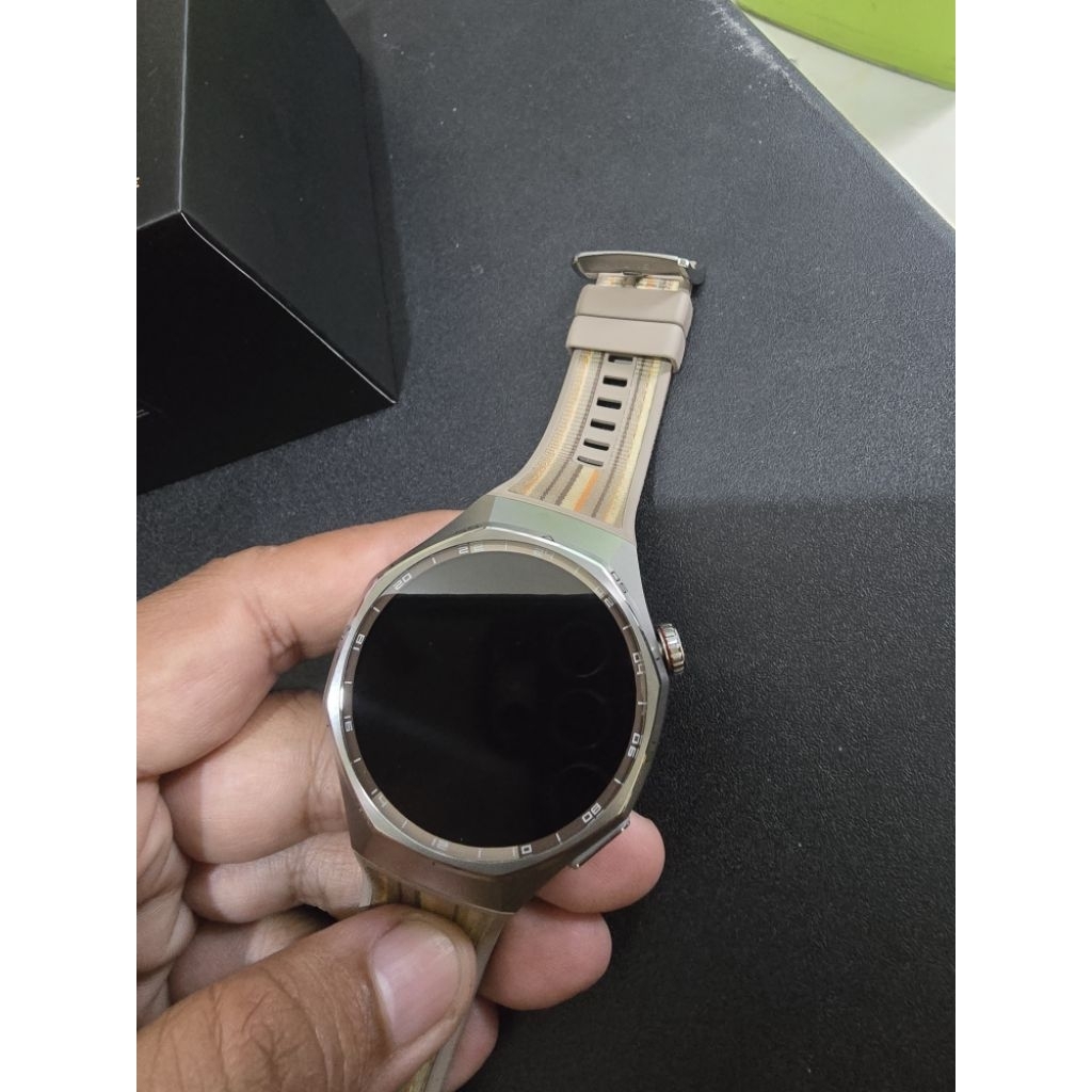 huawei watch GT 6 pro brown