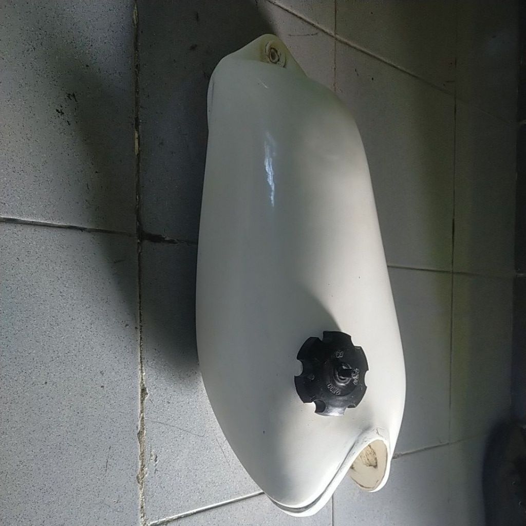 TANGKI YZ 125 1979 REPRO