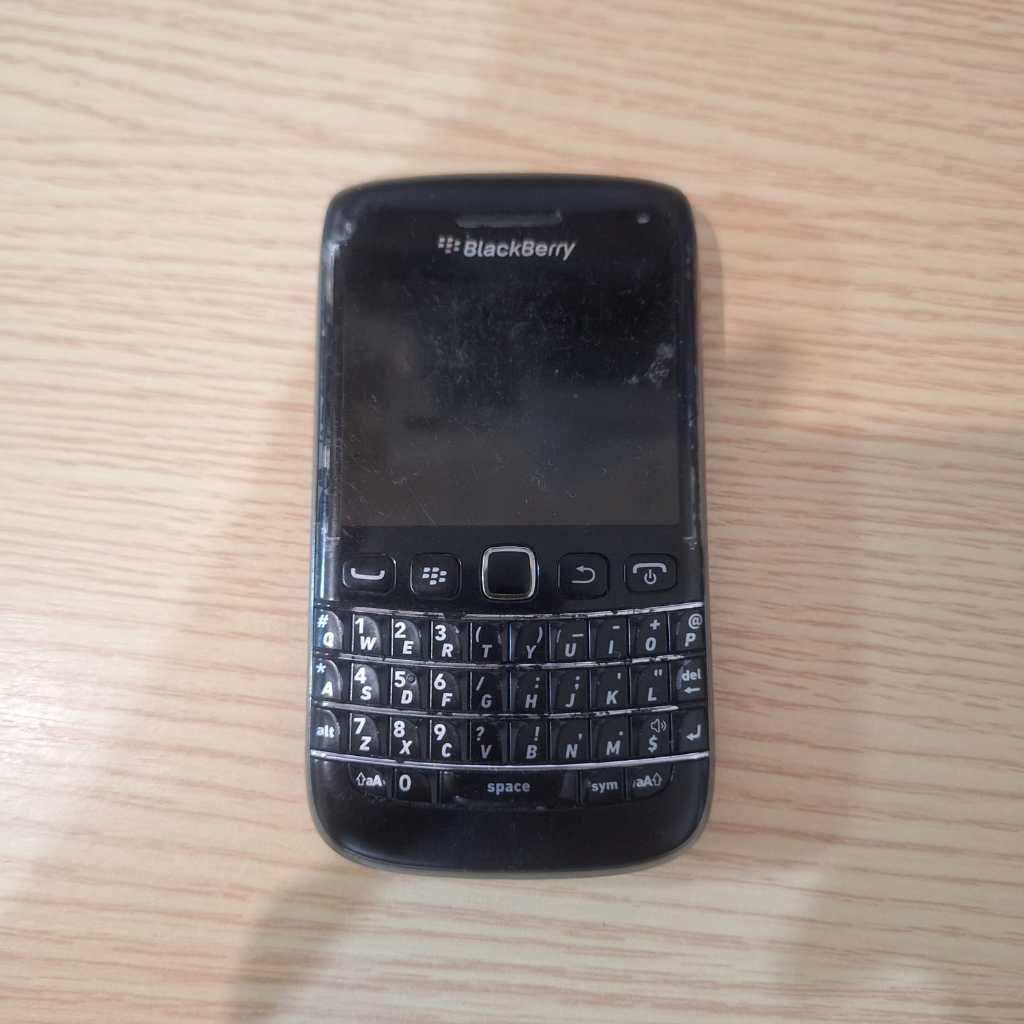 BlackBerry HP Second Bekas Mati Tipe Bold 9790