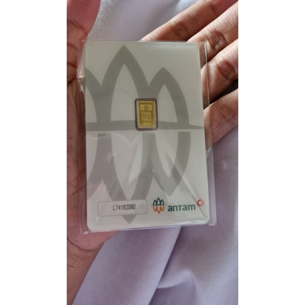 Logam Mulia Emas Antam 0.5 Gram