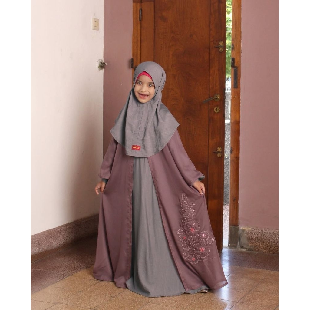 Dannis d'Vienna Baju Muslim Anak Perempuan