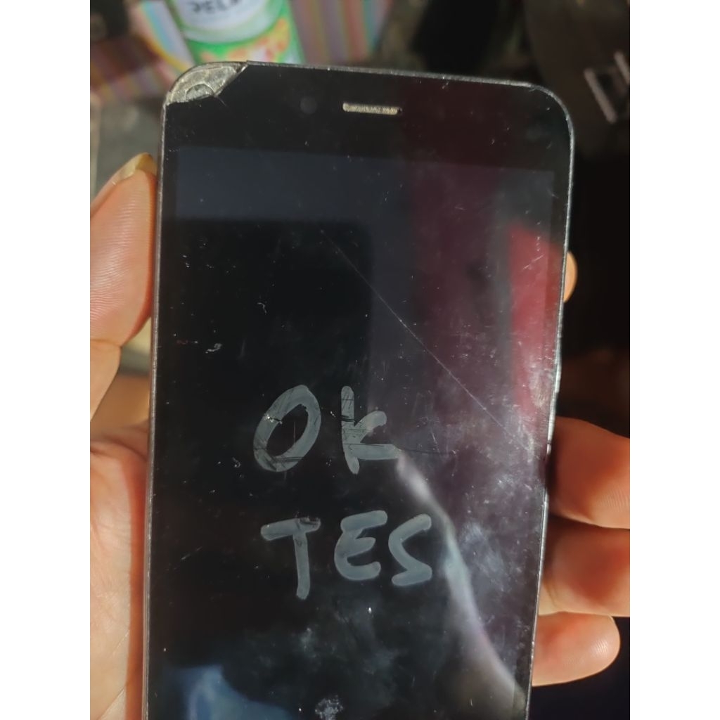 lcd oppo a71 ori copotan minus retak sehelai sentuh normal..lengkap sama Batari tanpa mesin doang