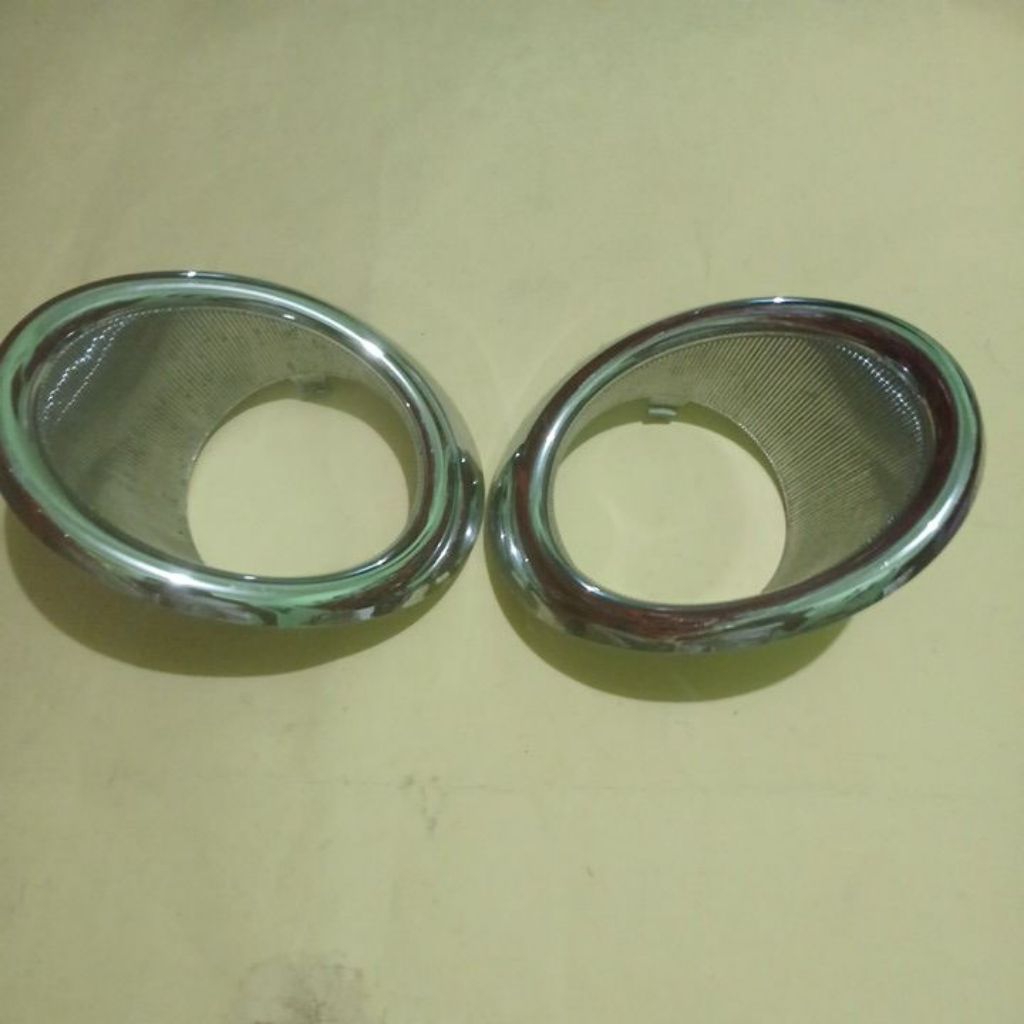 COVER RING FOGLAMP MOBIL DAIHATSU AYLA ORIGINAL