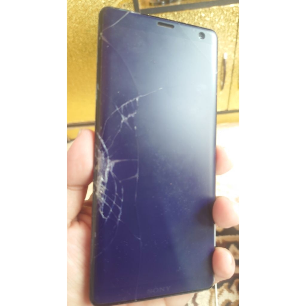 lcd frame retak Sony xz3