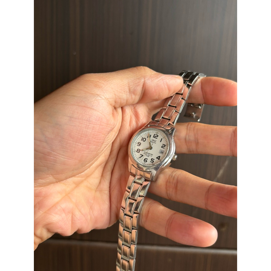 Citizen QnQ Superior Numeral Dial quartz stainless steel (jam tangan wanita preloved vintage)