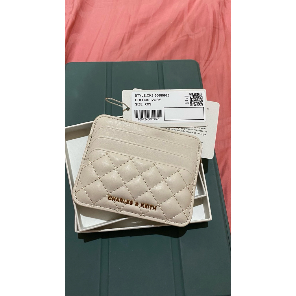 preloved card holder charles & keith