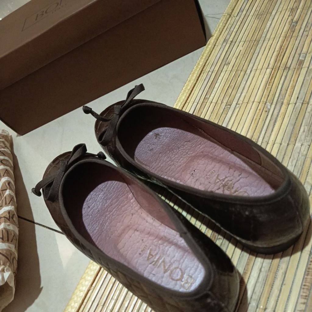 Sepatu Bonia Preloved
