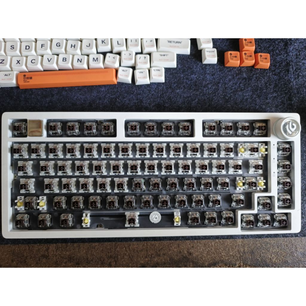 Leobog HI75C Pro+Brown Switches