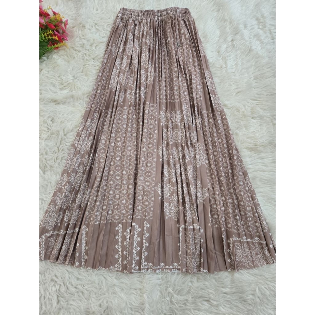 ROK PLISKET RANIA MOTIF