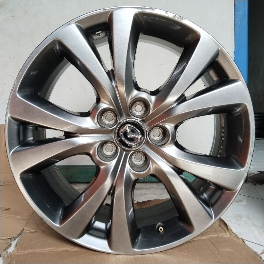 Velg Ori Oem Mazda CX30 R18 Pcd 5x114 Lebar 7_inc Et 45 Original China Velg Second Paket 4 Pcs / 1 S