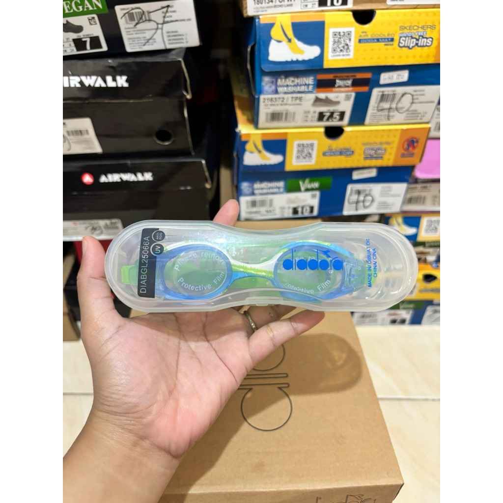 Diadora Goggles Boys UV Protect 8200 Warna Green