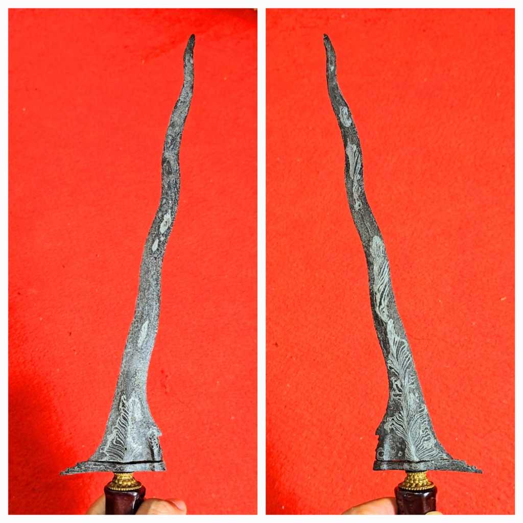 Keris Carubuk Luk 7 Sepuh  - Est. era Majapahit, Kode258