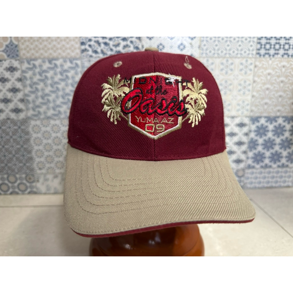 Topi Second Brand Branded Midnight At The Oasis Full Bordir Tag Putih