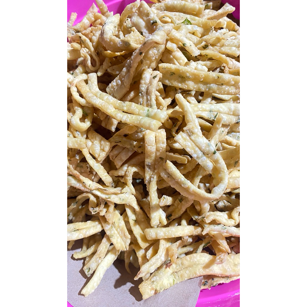 stik bawang mentega/stik renyah/kripik renyah/stik gurih/kripik bawang/kripik gurih