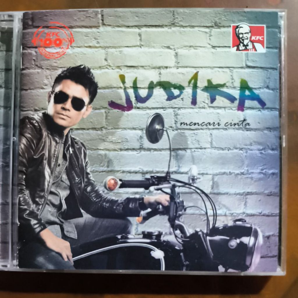CD Musik JUDIKA Mencari Cinta