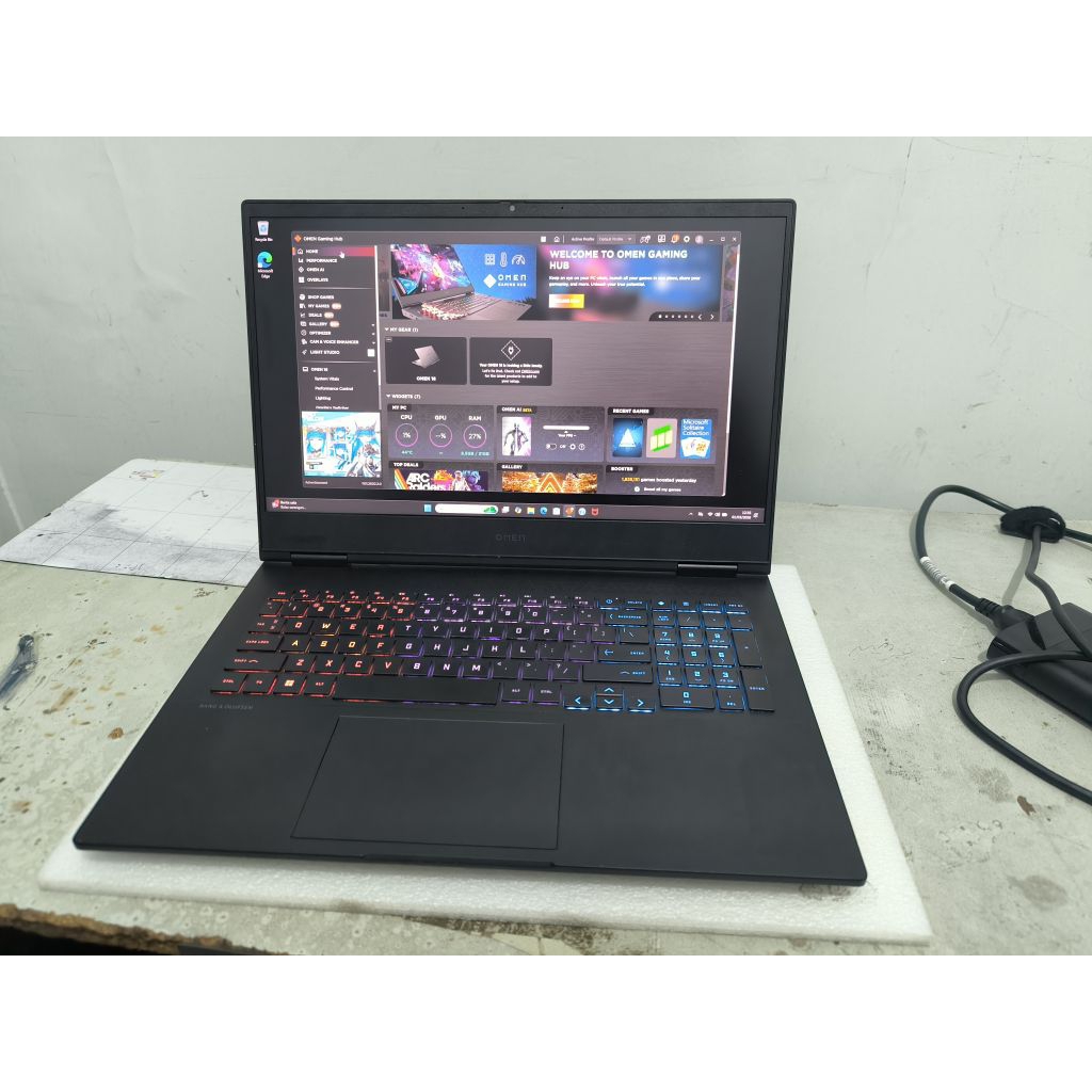 Laptop Gaming HP Omen 16 Ryzen 7 7840HS 32GB 1TB RTX 4070