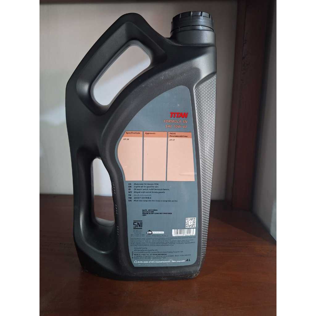Fuchs Titan 10w40 10w-40 Formula SN kemasan Galon isi 4 Liter