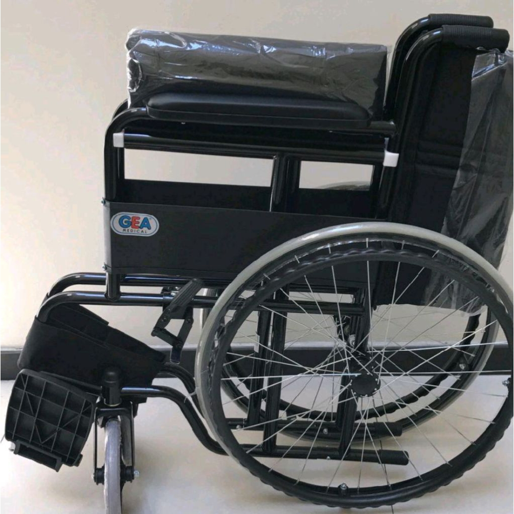 GEA Kursi Roda Gea FS875 Kursi Roda Standard GEA FS 875 Black Steel Kursi Roda Rumah Sakit Kursi Dor