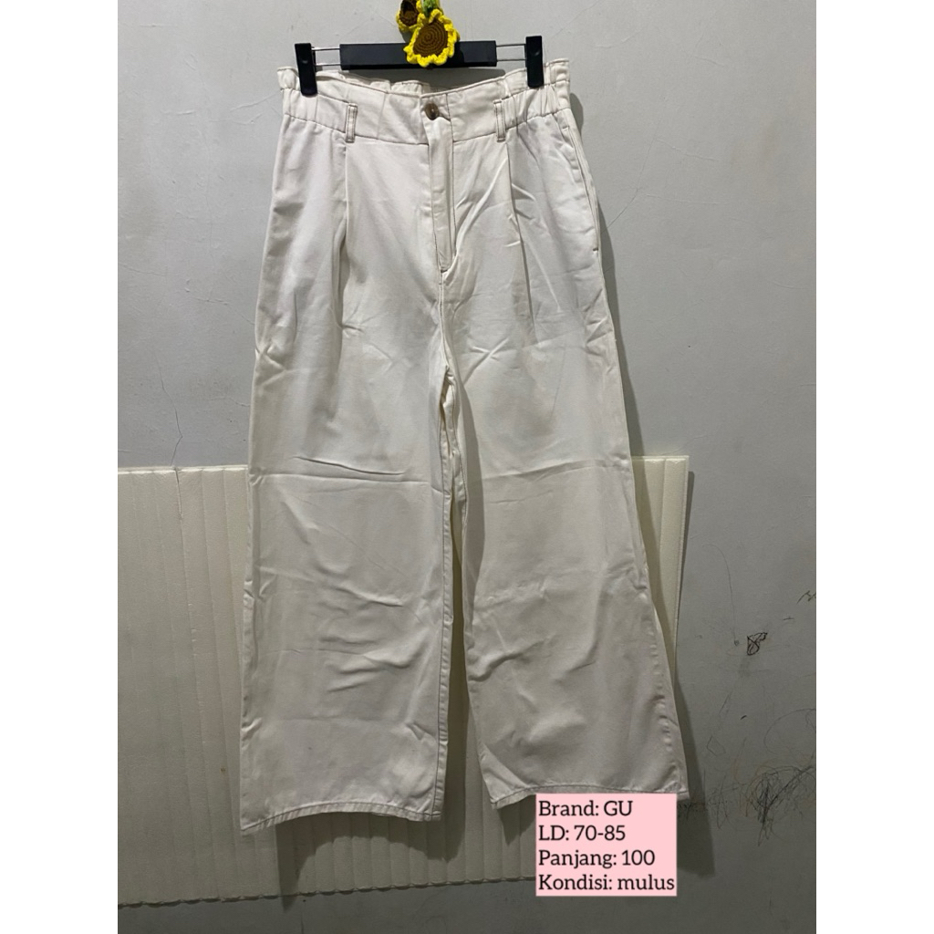 Preloved Celana Jeans Kulot Soft Putih Branded GU Korean Style