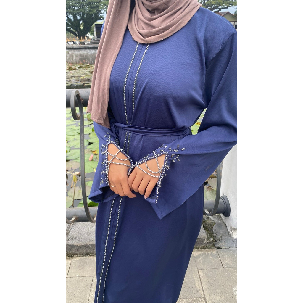 Abaya Sherin / Luxury silk Premium Busui Abaya ied series