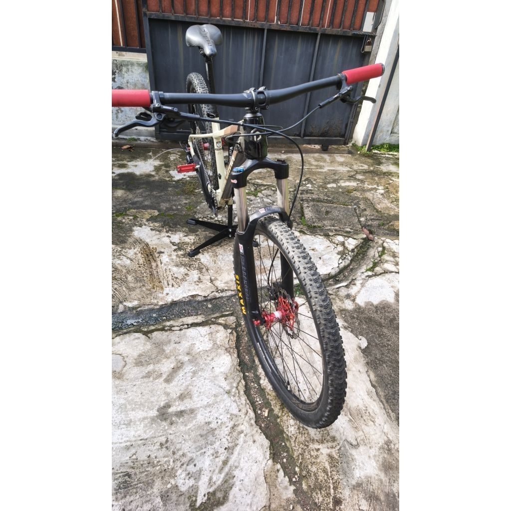 Polygon Xtrada 6 S 27.5 Upgrade 1x11s 51T