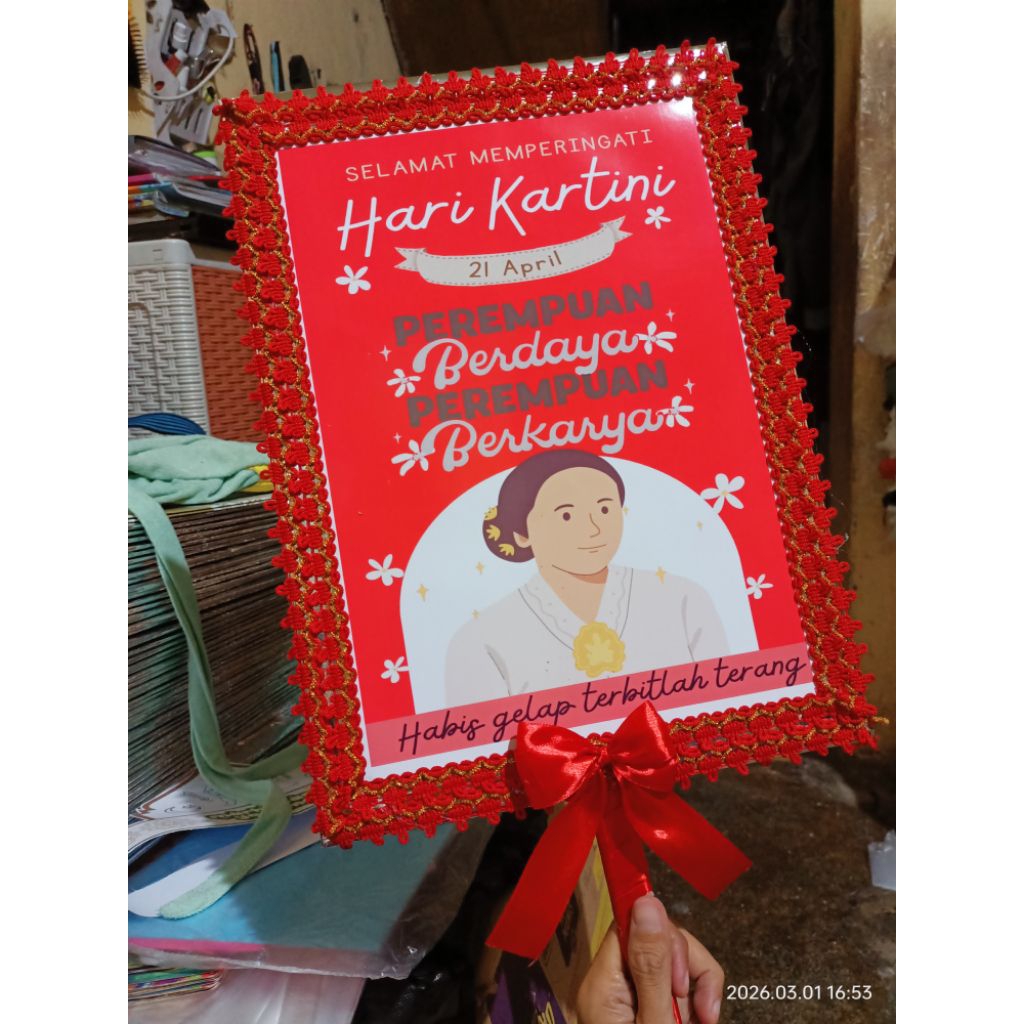 Poster pawai pamflet tugas sekolah hari kartini
