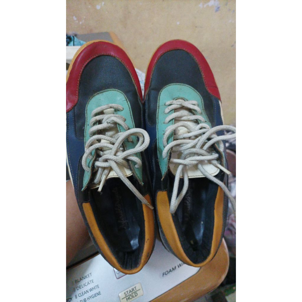 Sepatu Adorable Project