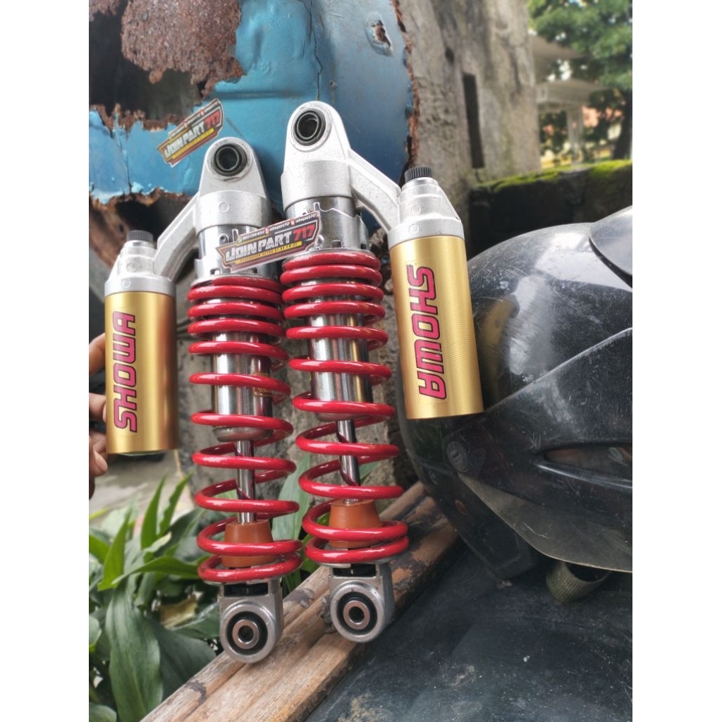 Shock sekok belakng Showa CB1300 original sudah ribond UK 320 sekok belakng Showa Doble clik origina