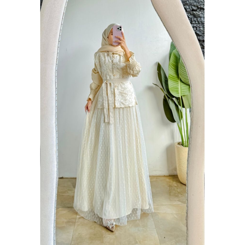 MAXY RAYA BINI SULTAN - Yolanda Maxy Dress Bahan Luna Bordir Kombinasi Tile Dot fit to XL Besar