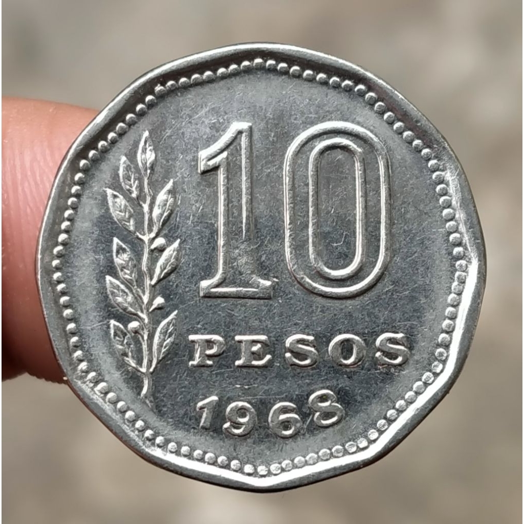 Koin Kuno Argentina 10 Peso 1967-68 Prajurit Berkua
