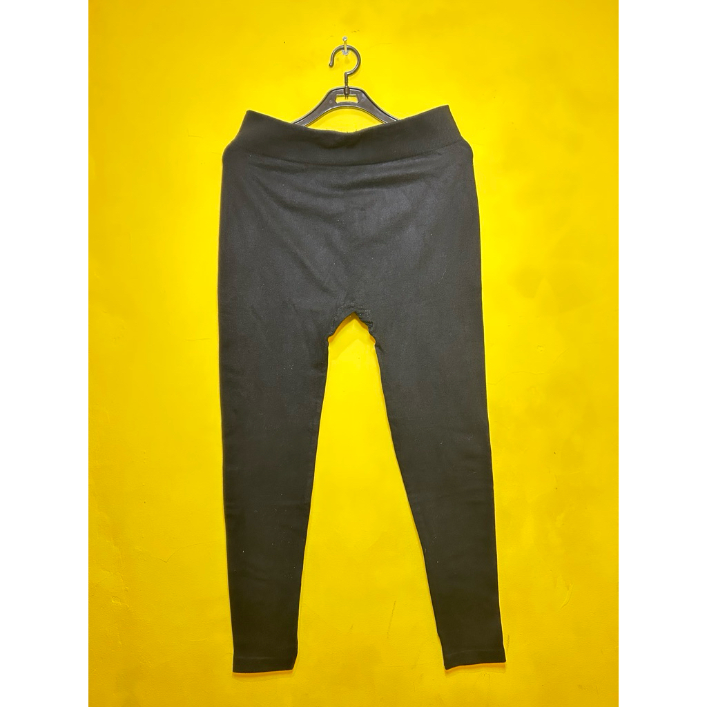 CELANA LEGGING PRELOVED