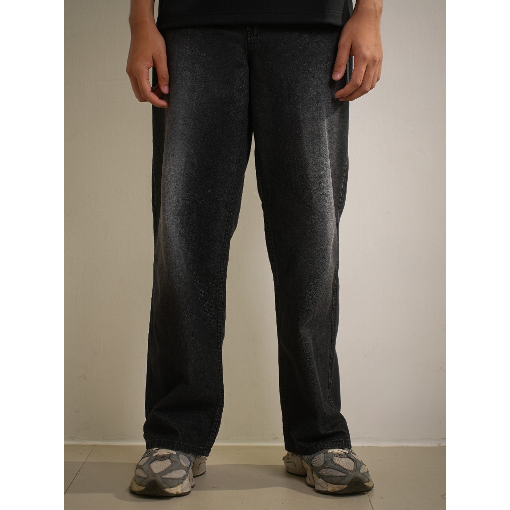 FOREX Celana Jeans Pria Hitam Oversized 6006