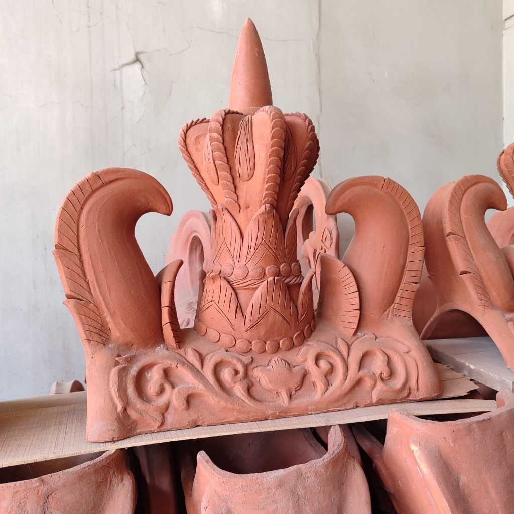 WUWUNG KERPUS HIAS TENGAH MAHKOTA MODEL KRISNA